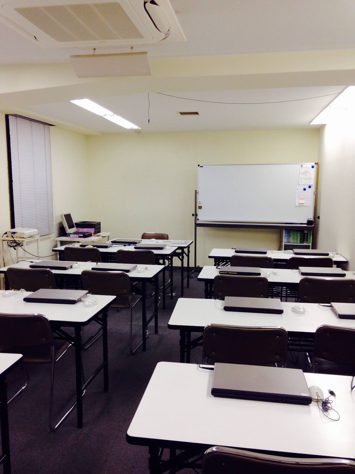 Java Cプログラミング科 トトモニ新宿校 Java Cプログラミング科 トトモニ新宿校